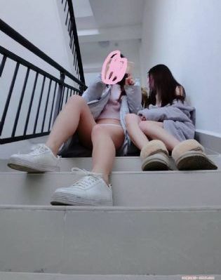 美女无内裤免费看_剧情片电影在线看